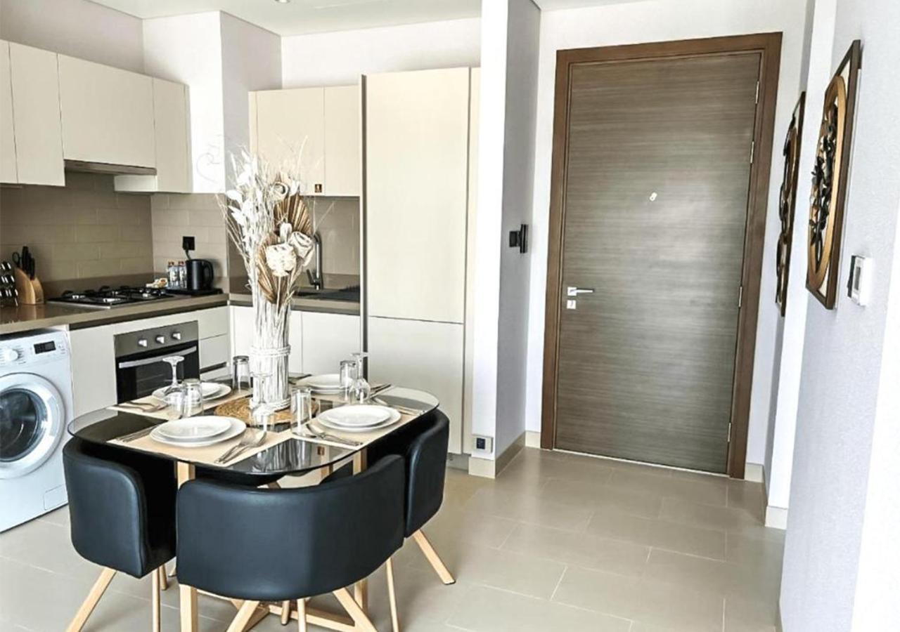 Stay By Latinem Luxury 2Br Holiday Home Cv B609 Near Burj Khalifa Дубай Екстериор снимка
